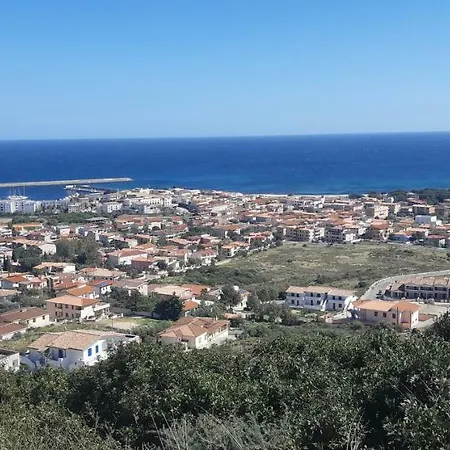 Francesca Con Vista Mare Sardegna 라 칼레타